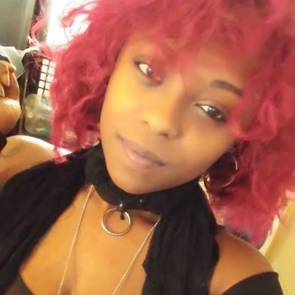 Meet your Posher, Christine - Picture 1 of 1